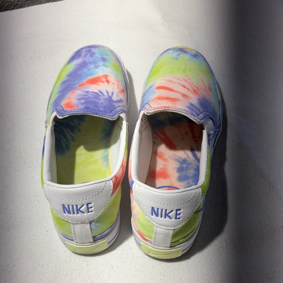 Nike Tie-Dye Slip-On Sneakers in Purple, Green, Orange and White - Picture 2 of 3